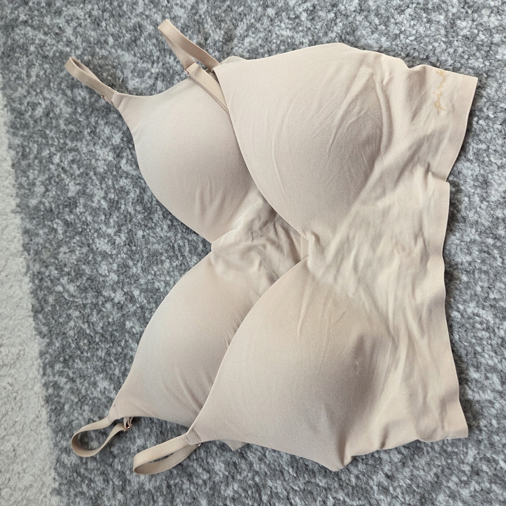 Victoria's Secret Cream Bra Intimates & Sleepwear